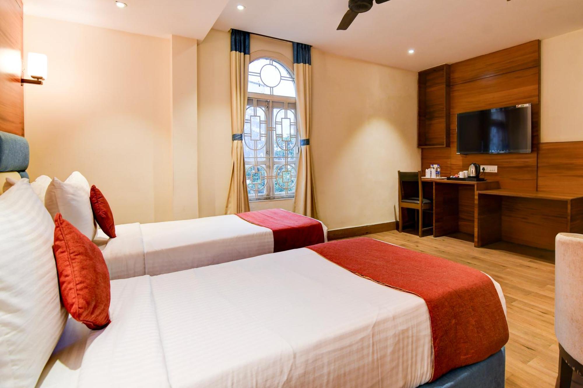 Hotel King'S Crown Kalkuta Zewnętrze zdjęcie